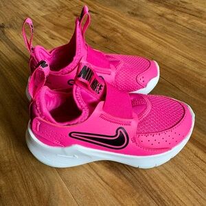 Nike Kids Sneakers in Bright Pink and White